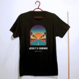 Camiseta evangélica Jesus é o Caminho — Coroa de Vida - preta
