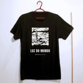 Camiseta evangélica Luz do Mundo — Coroa de Vida - preta