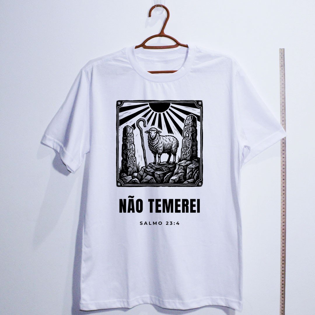 Camiseta evangélica Não Temerei — Salmo 23:4 em xilogravura de cordel - branca