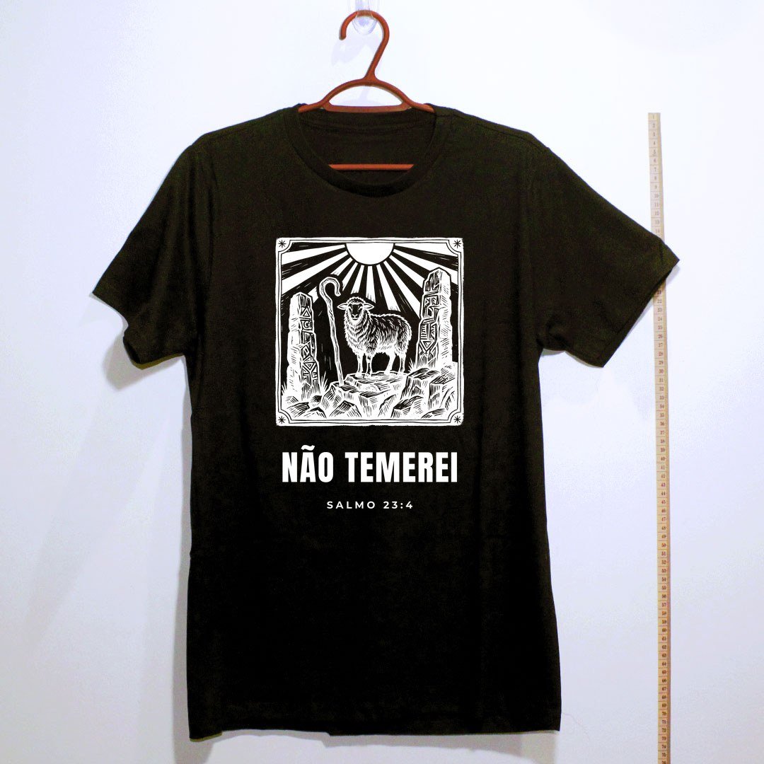 Camiseta evangélica Não Temerei — Salmo 23:4 em xilogravura de cordel - preta